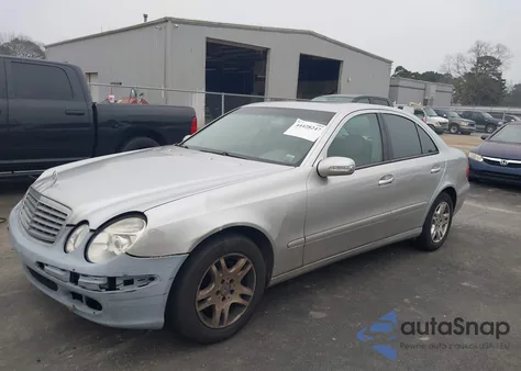2005 Mercedes-Benz E 320 4Matic z USA, uszkodzony, nr VIN WDBUF82J15X172829